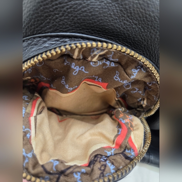 Bulga Black Leather Shoulder Bag | Structured, Statement Interior - Picture 5 of 8